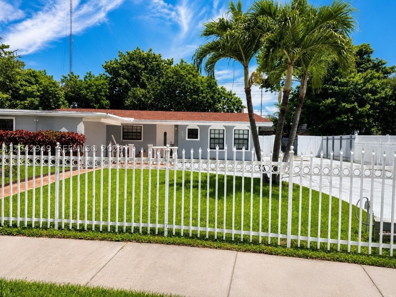 401 Nw 198th St
