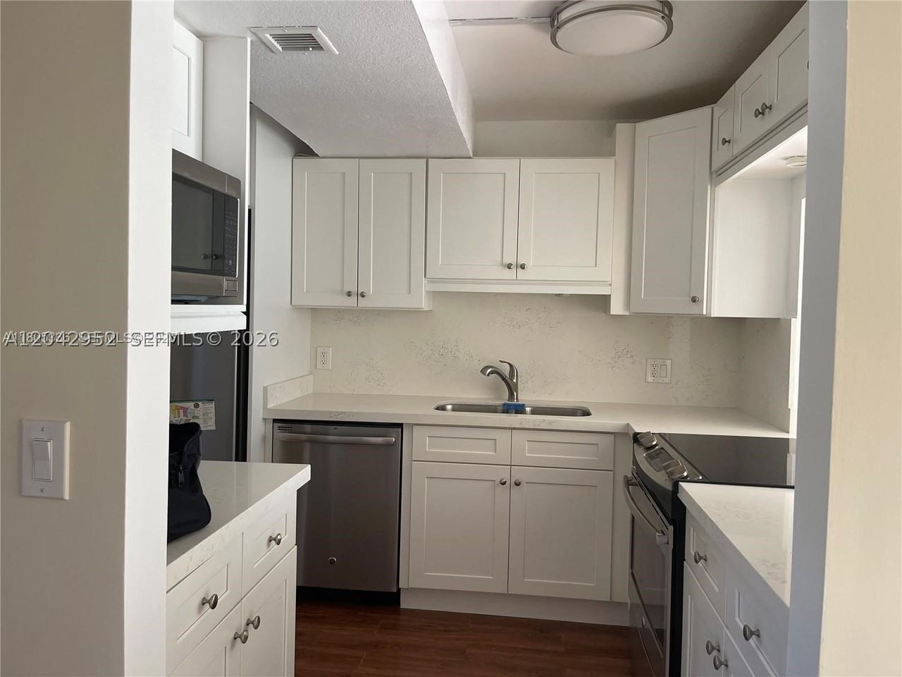 9401 Evergreen Pl #103 - Photo 2 of 28