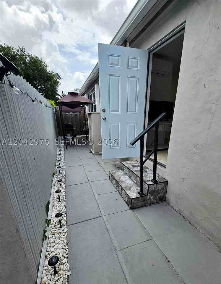Nw 51st Ave - Photo 3 of 10