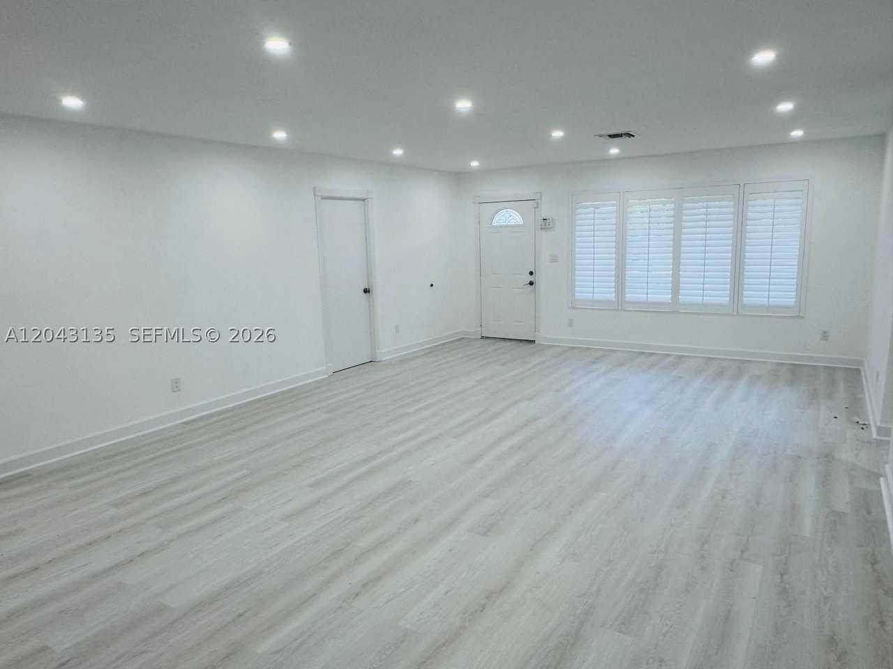 2271 Sw 30th Ter - Photo 6 of 28