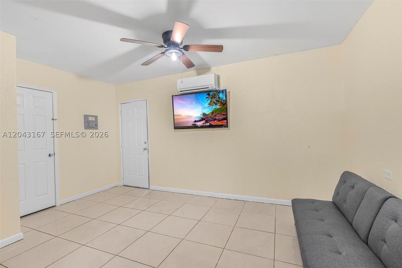 12426 Sw 259th St #A - Photo 5 of 8