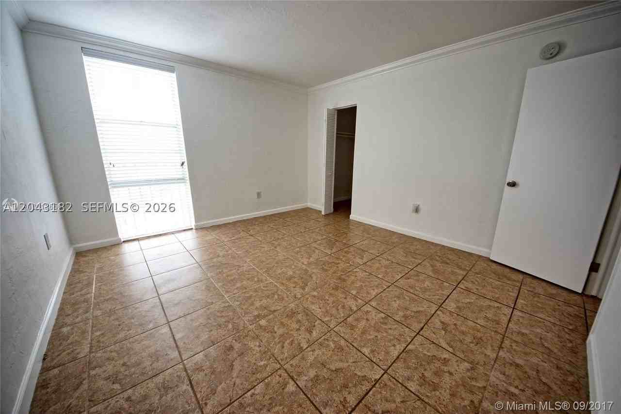 6900 N Kendall Dr #A209 - Photo 7 of 12