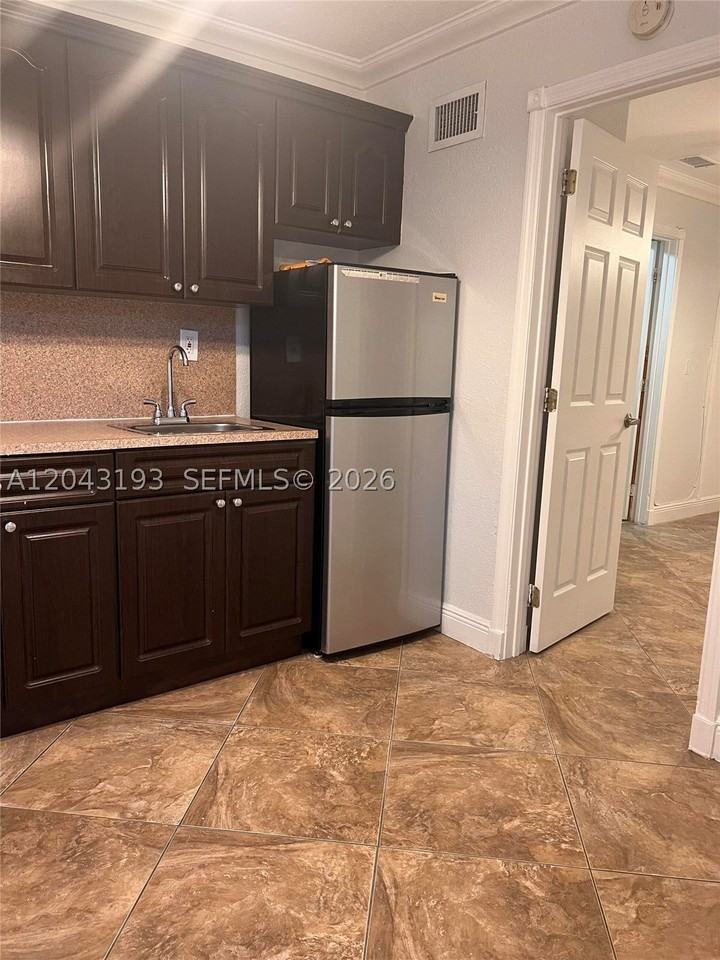 18025 Nw 83rd Ave #1 - Photo 4 of 8