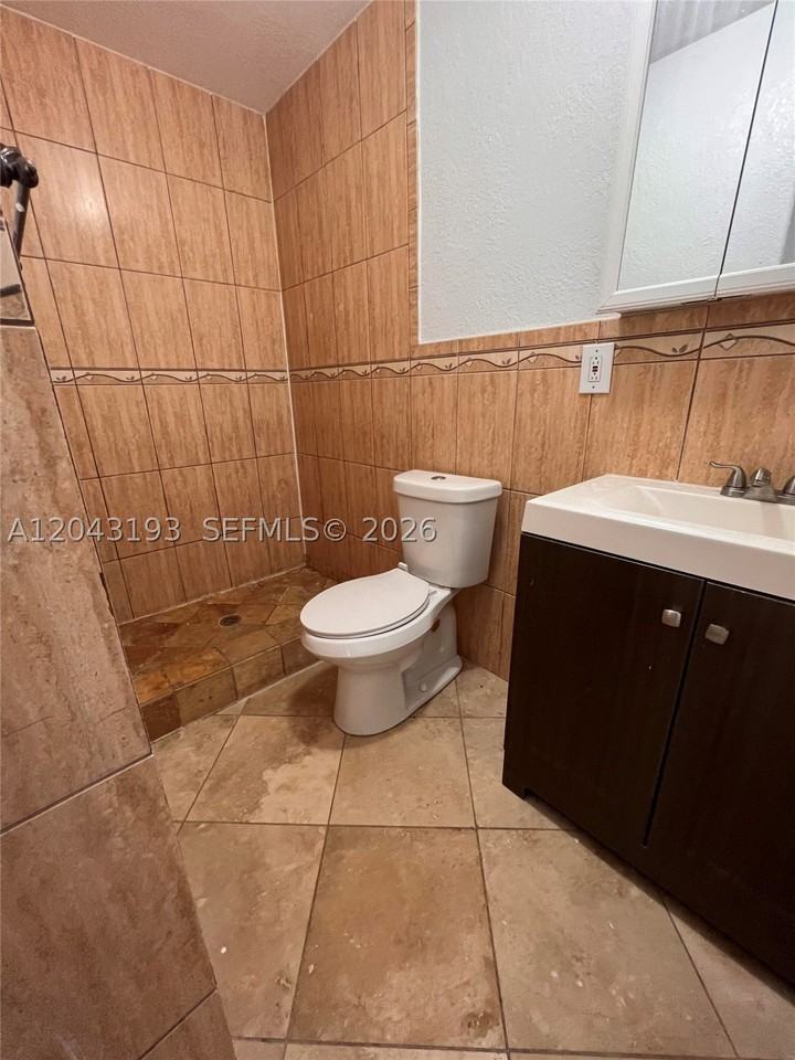 18025 Nw 83rd Ave #1 - Photo 6 of 8