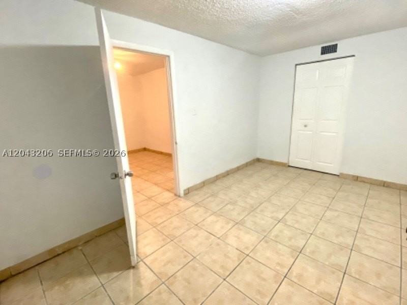 4307 Sw 9th St #4307 - Photo 3 of 14