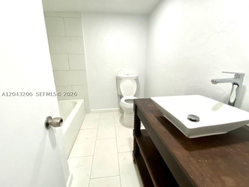 4307 Sw 9th St #4307 - Photo 7 of 14