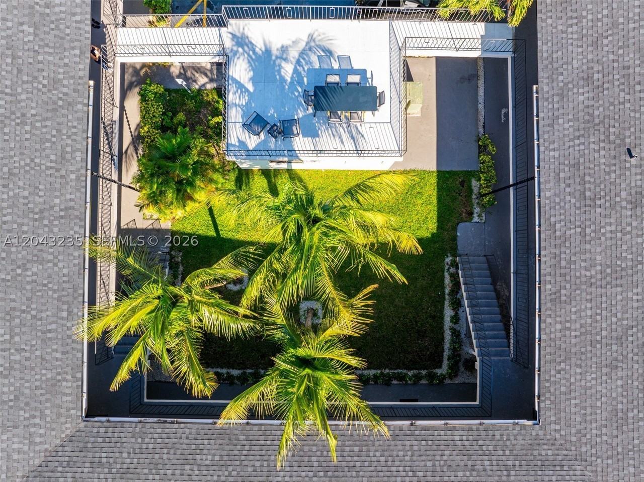 1310 W 29th St #40 - Photo 6 of 13