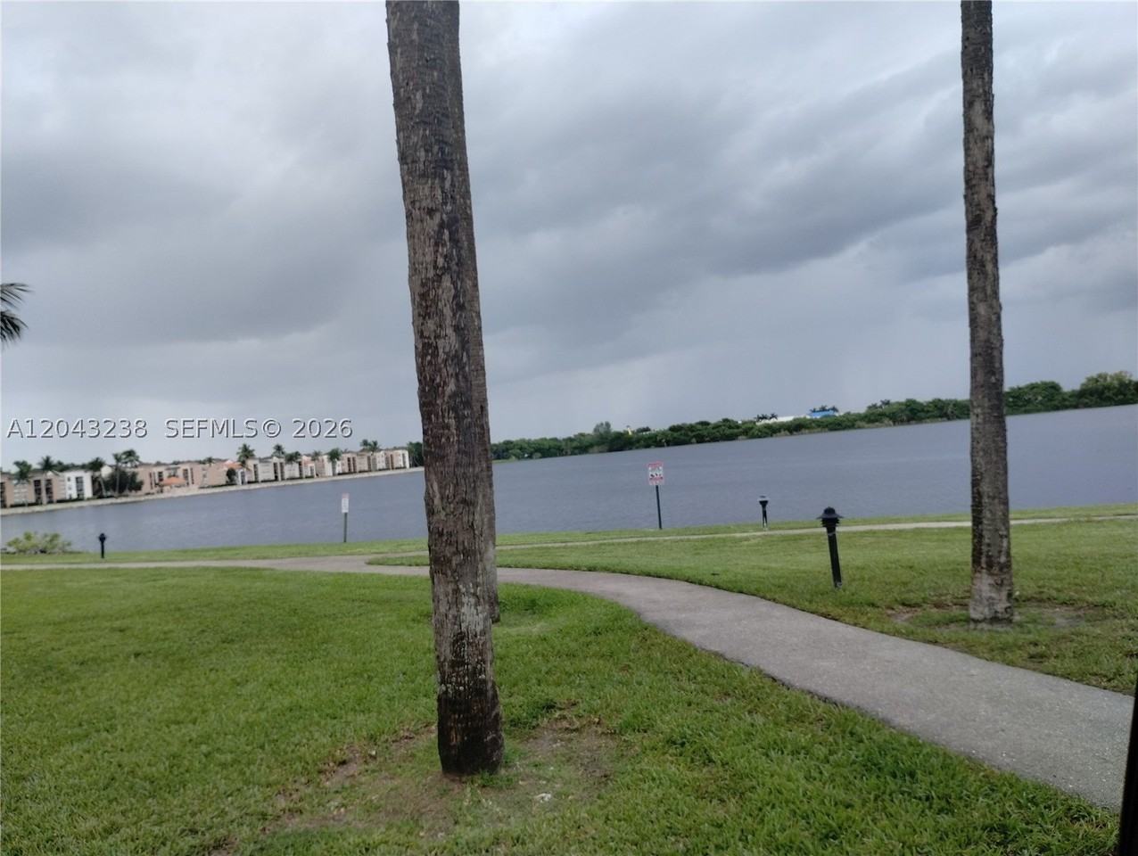 15509 Miami Lakeway N #102 - Photo 5 of 40