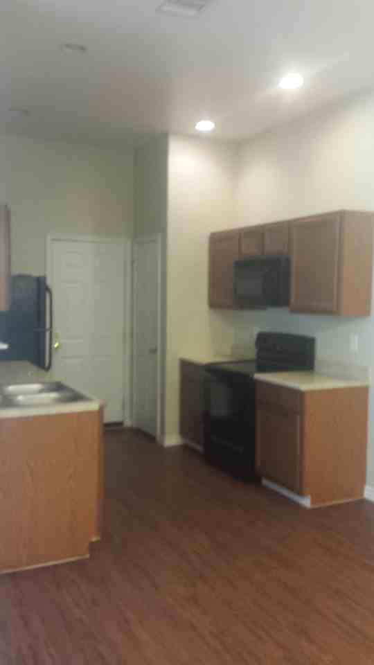 1299-1201 Fig St - Photo 3 of 14