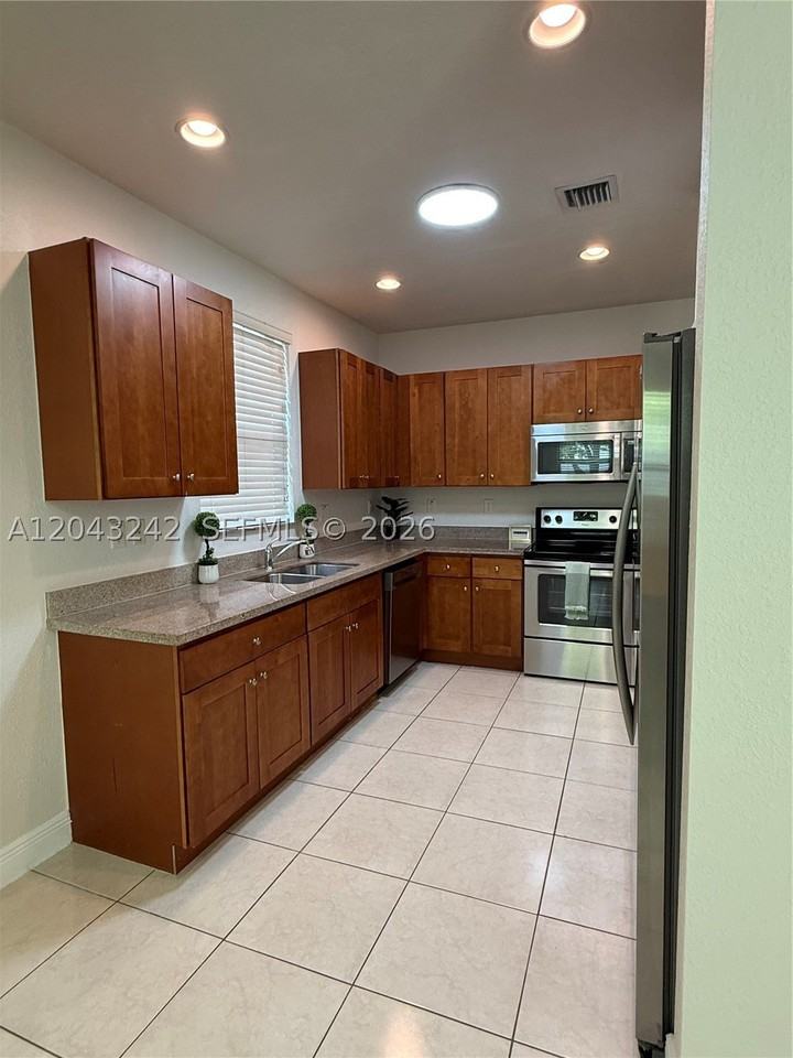 9762 Nw 8th Ter - Photo 2 of 24