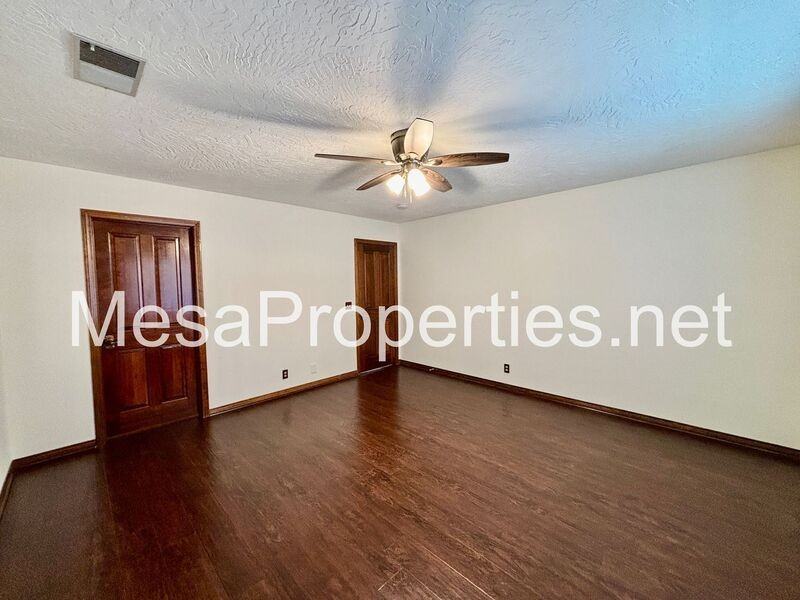 18642 Orange St - Photo 6 of 33