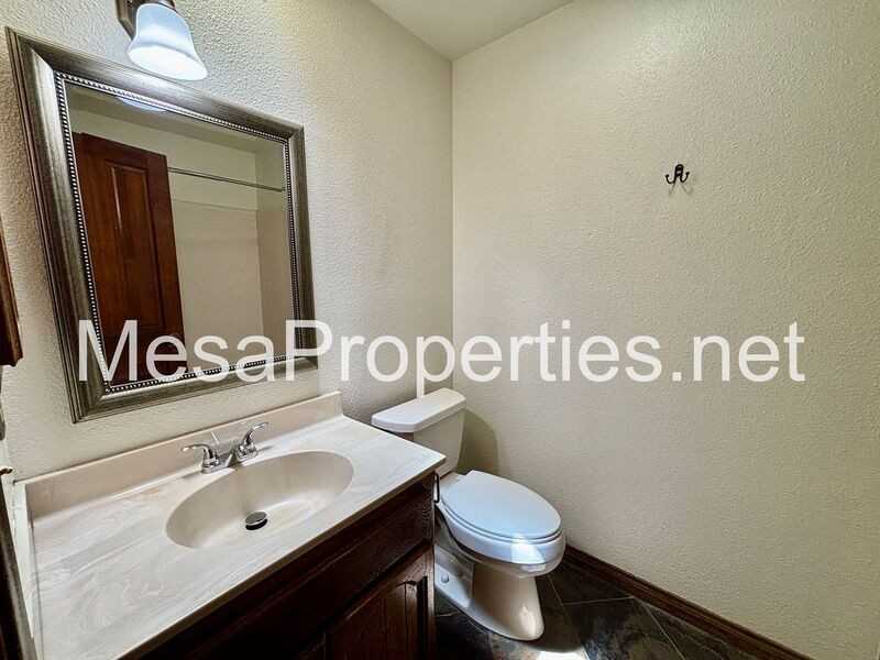 18642 Orange St - Photo 7 of 33