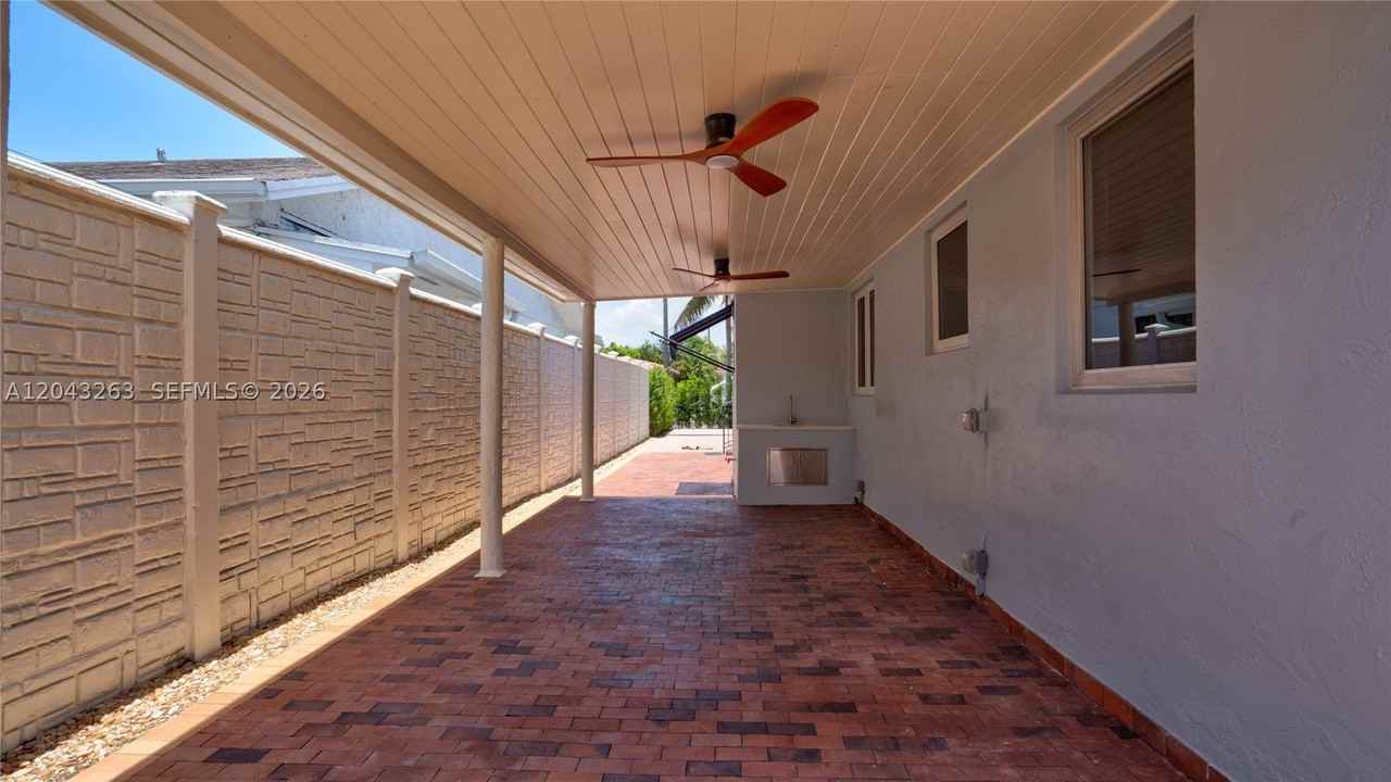 500 Sw 51st Ct #1 - Photo 6 of 50