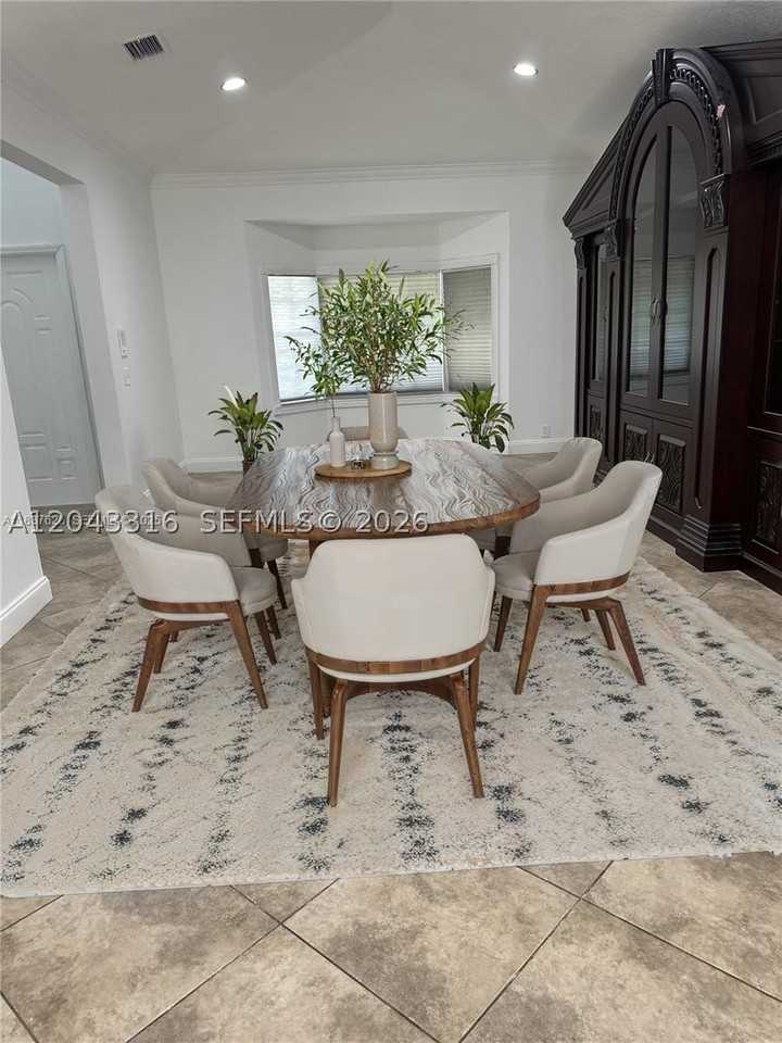 3701 Starboard Ave - Photo 4 of 19