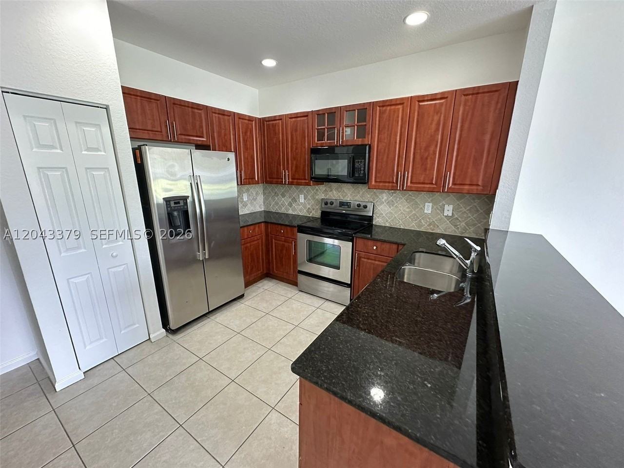 3595 Nw 13th St #3595 - Photo 2 of 12