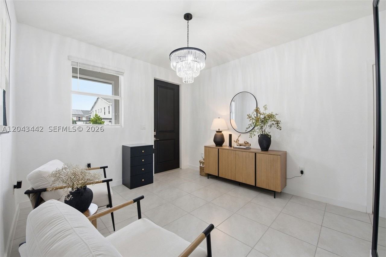 1774 Se 9th Ave #1774 - Photo 4 of 50