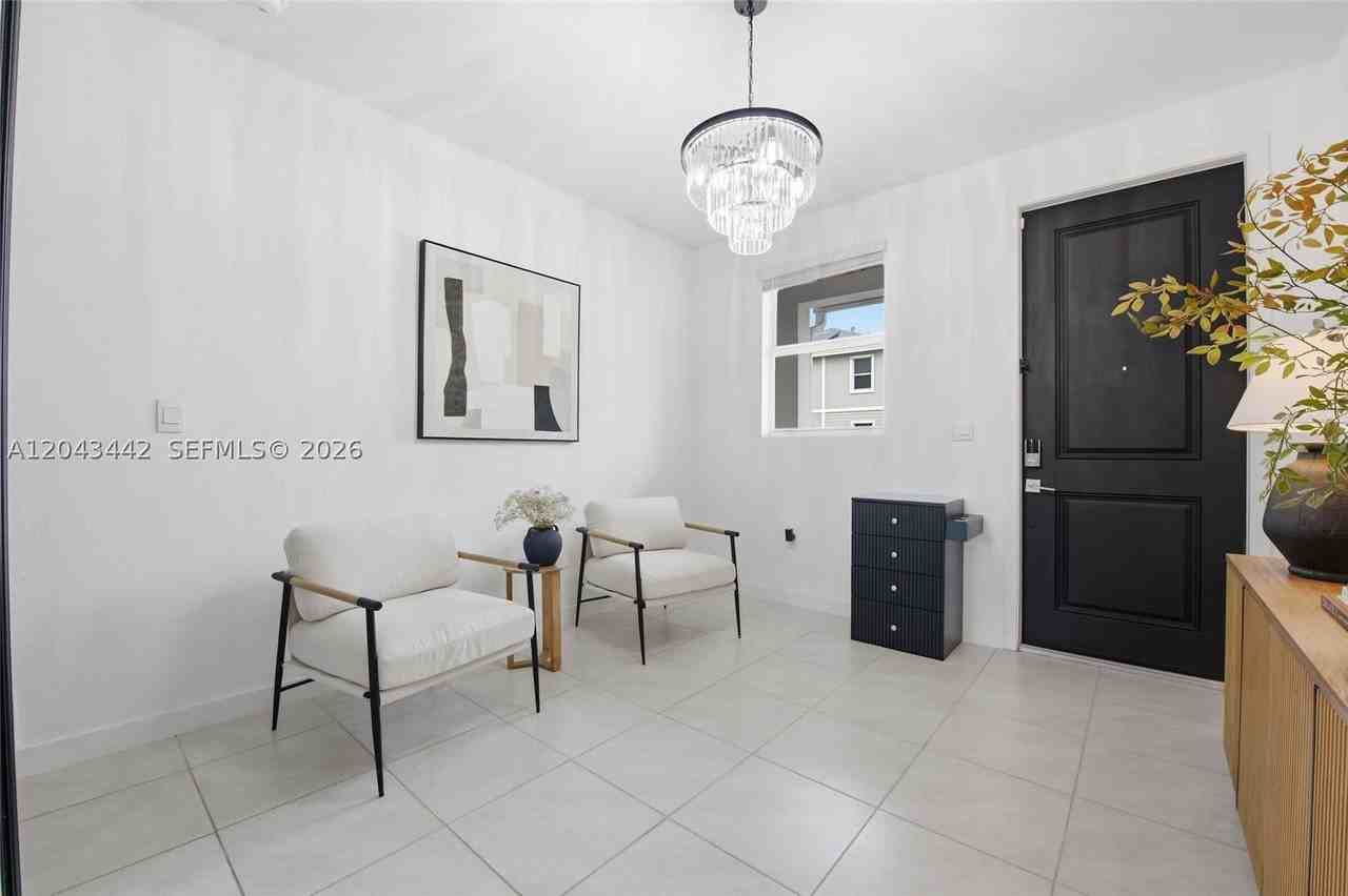 1774 Se 9th Ave #1774 - Photo 5 of 50