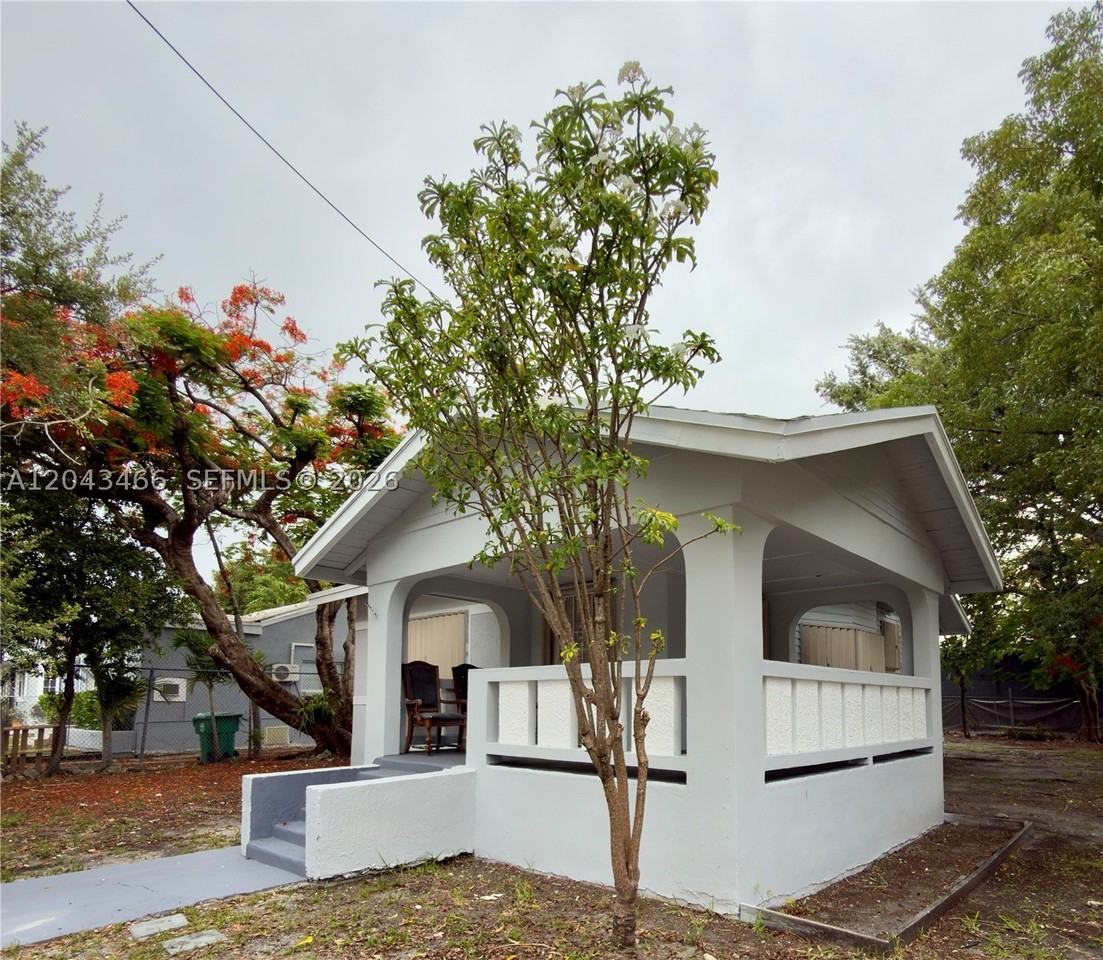 103 Nw 35th St
