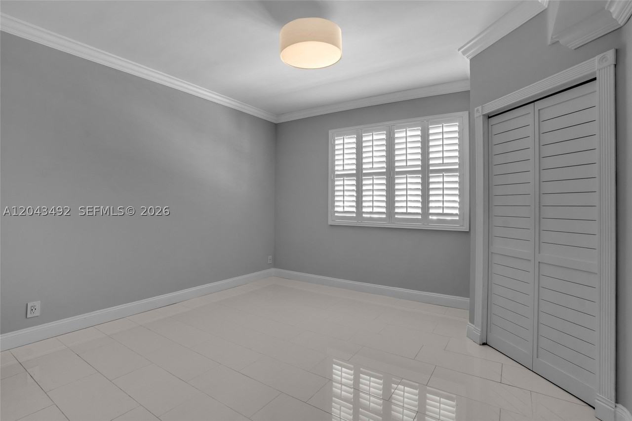 1231 Sorrento Dr #1231 - Photo 6 of 10