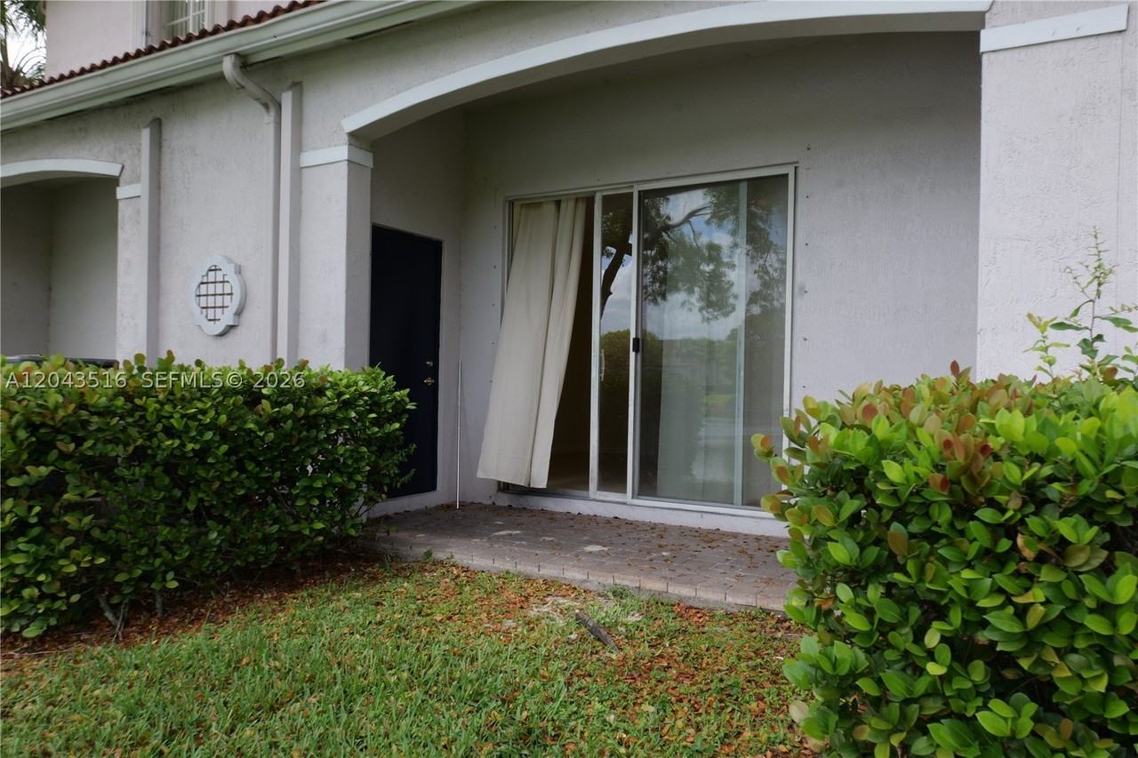 8220 Sw 25th Ct - Photo 7 of 30