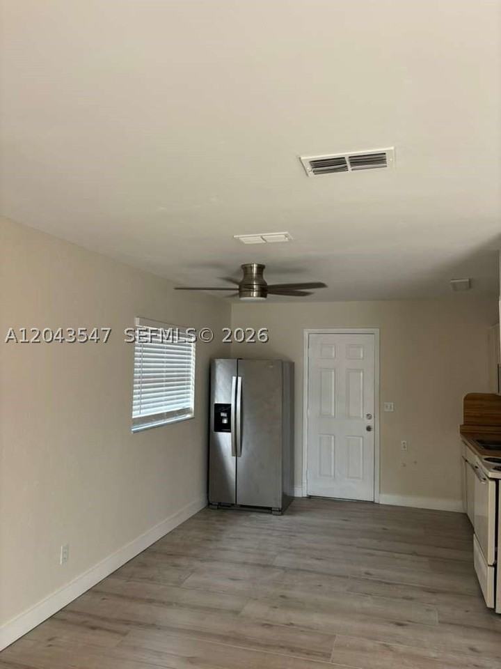 418 Las Palmas Cir #0 - Photo 6 of 9