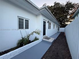 1122 Nw 32nd Ct #FRONT - Photo 1 of 1
