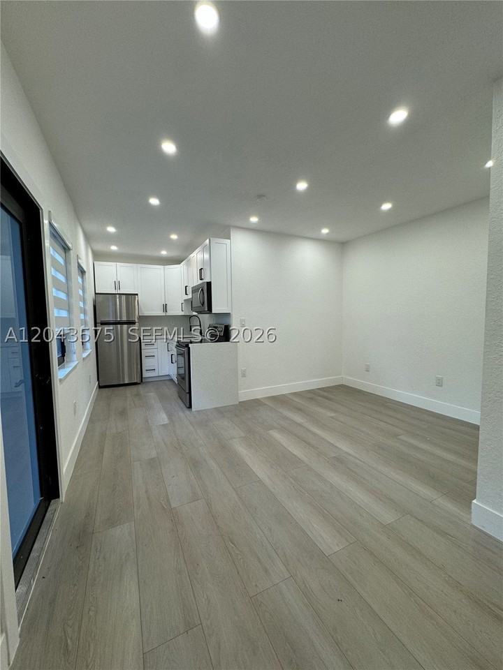 5521 Nw 1st Ave #4 - Photo 2 of 5
