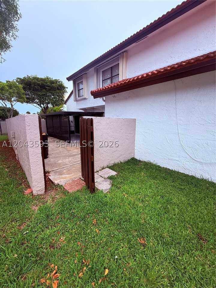 9909 Nw 9th Street Cir #4-3 - Photo 6 of 48