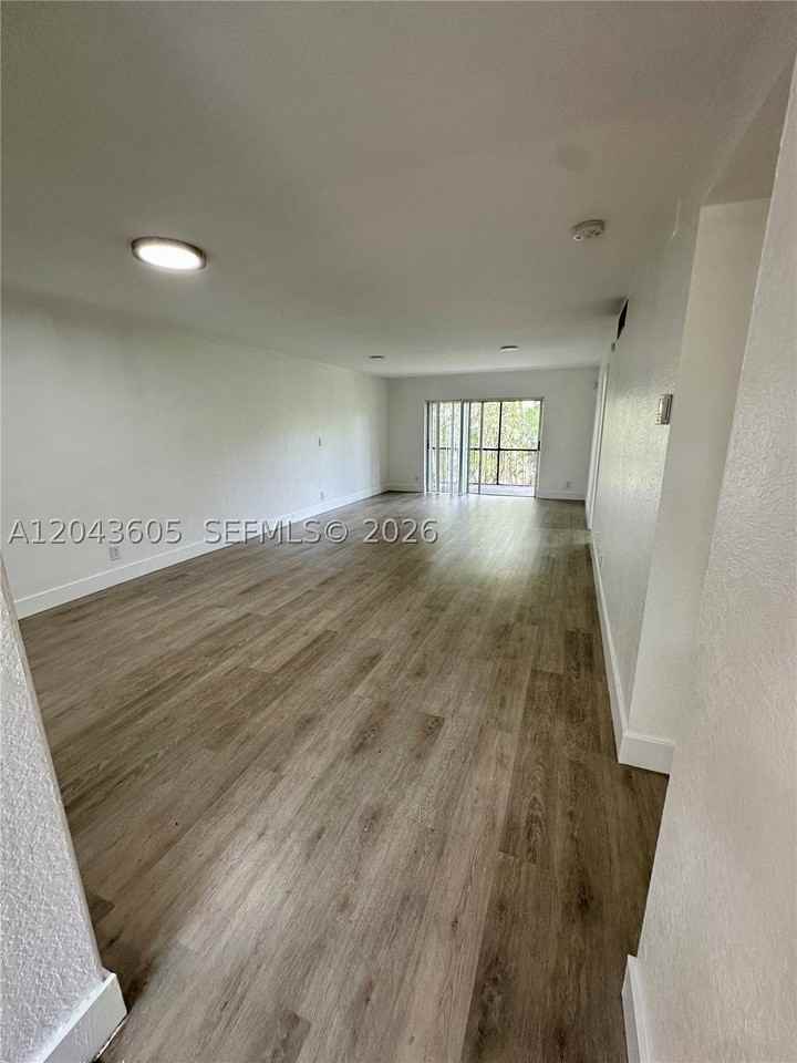 6201 N Falls Circle Dr #212 - Photo 7 of 22