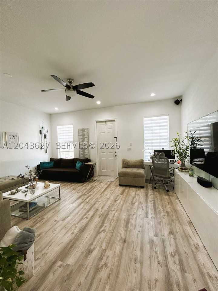 14628 Sw 6th St - Photo 6 of 19