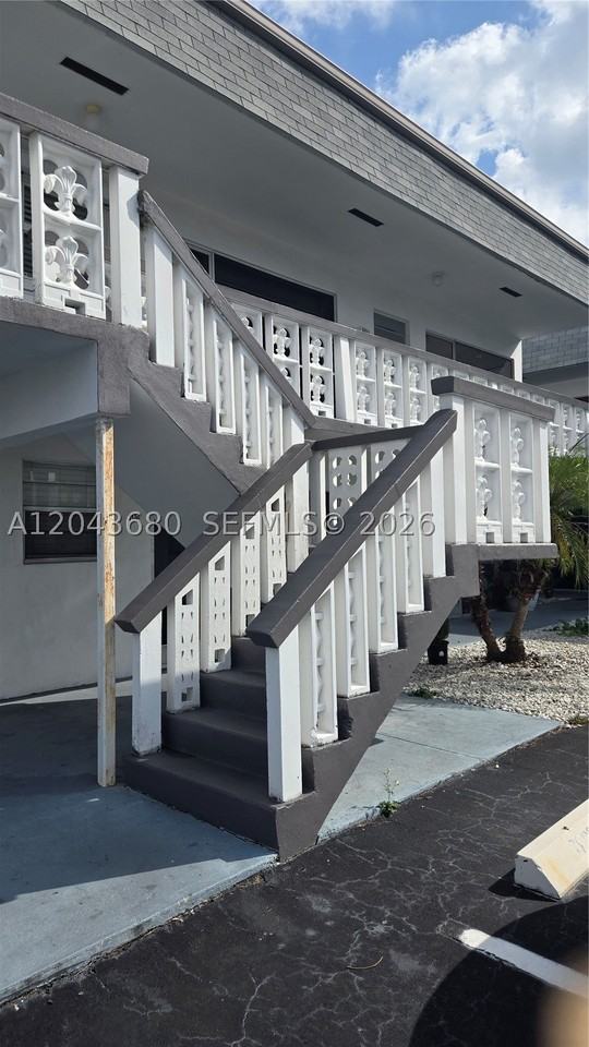 1700 Cleveland St #203 - Photo 6 of 13