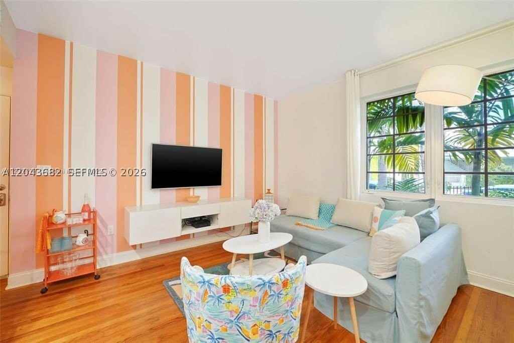 1410 Euclid Ave #1 - Photo 5 of 15