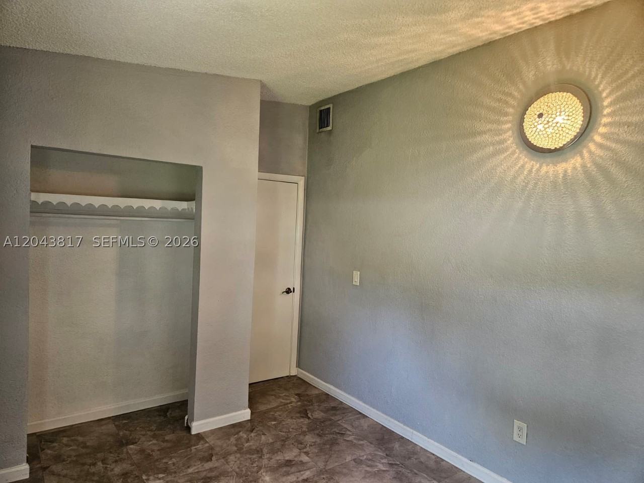 11000 Sw 219th St - Photo 6 of 12