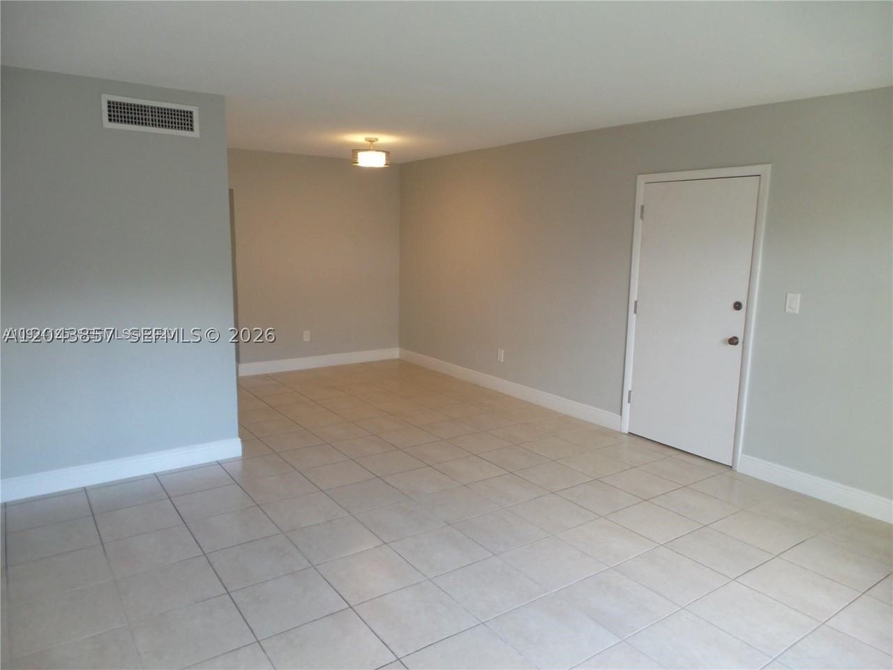 10794 N Kendall Dr #B22 - Photo 5 of 20