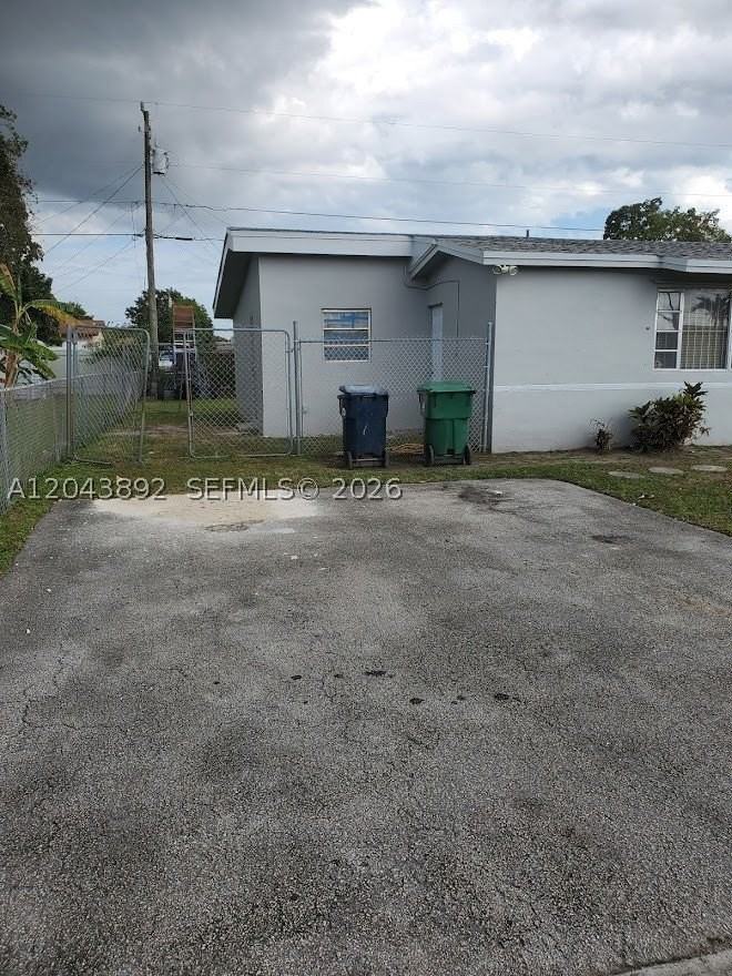 14721 Sw 104th Ave - Photo 4 of 12
