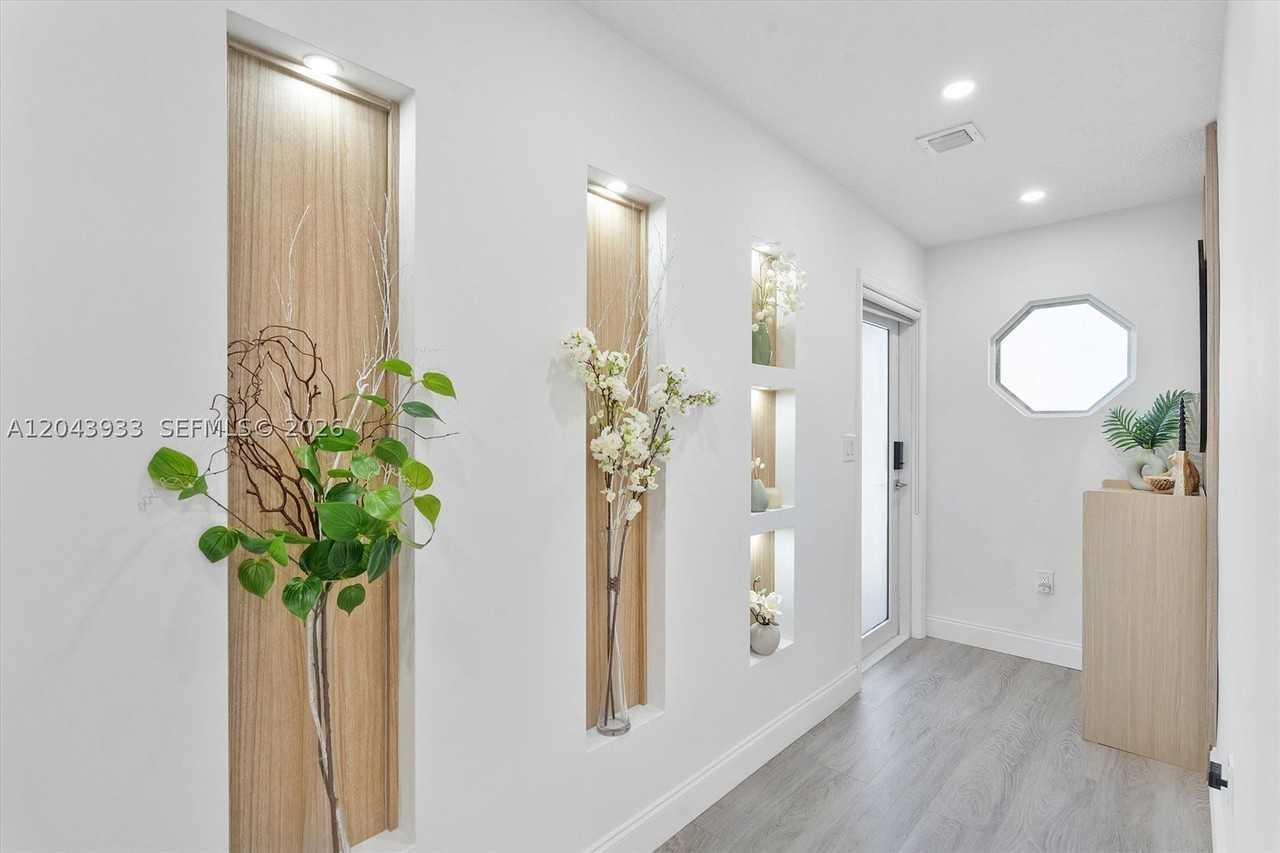 3430 Nw 21st Ave #3430 - Photo 6 of 32