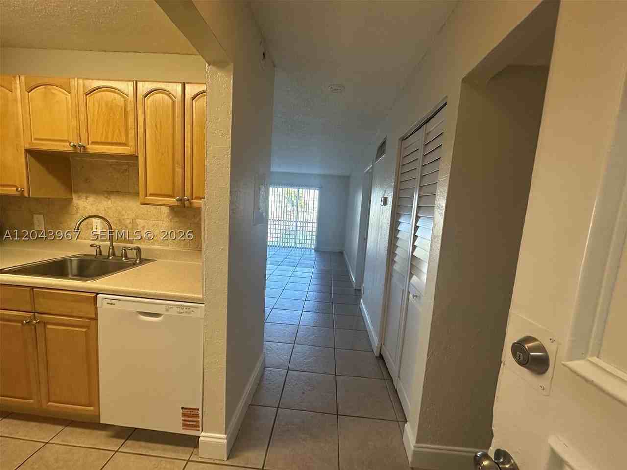 2775 Taft St #307 - Photo 3 of 23