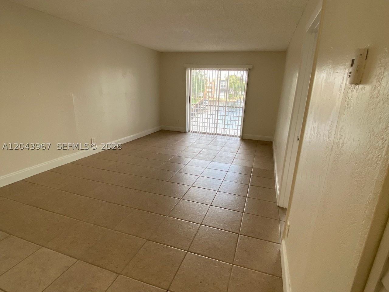2775 Taft St #307 - Photo 6 of 23