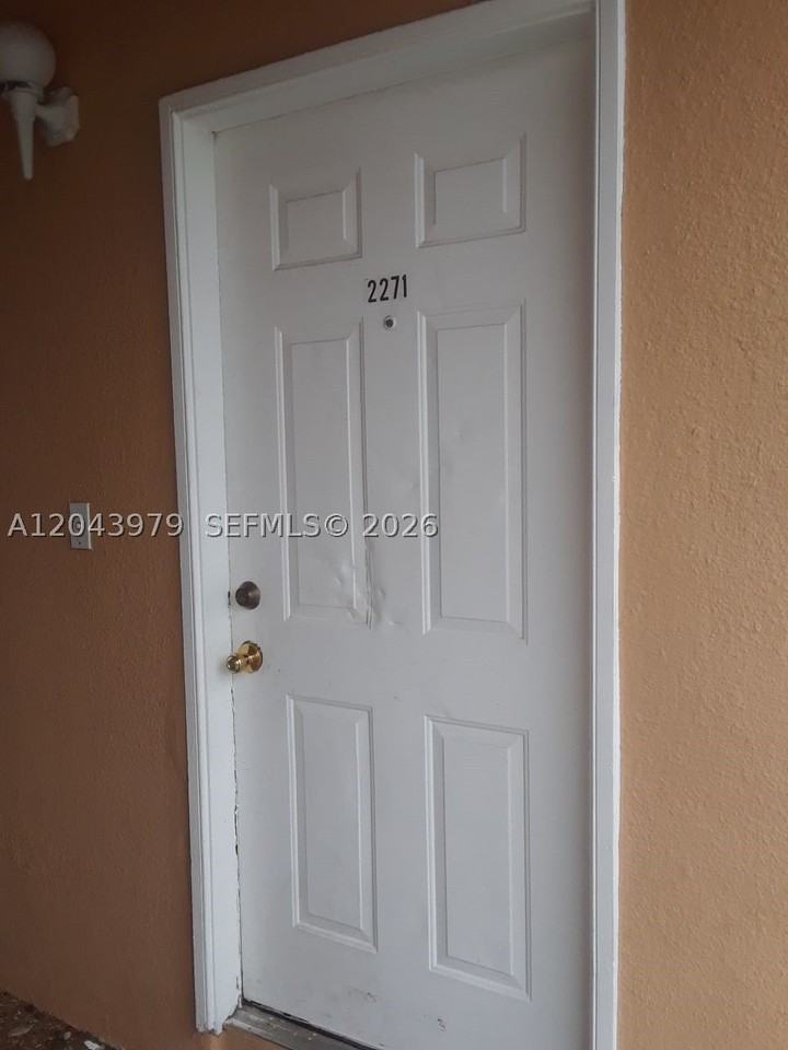 2271 Sw 80th Ter #2271 - Photo 3 of 3