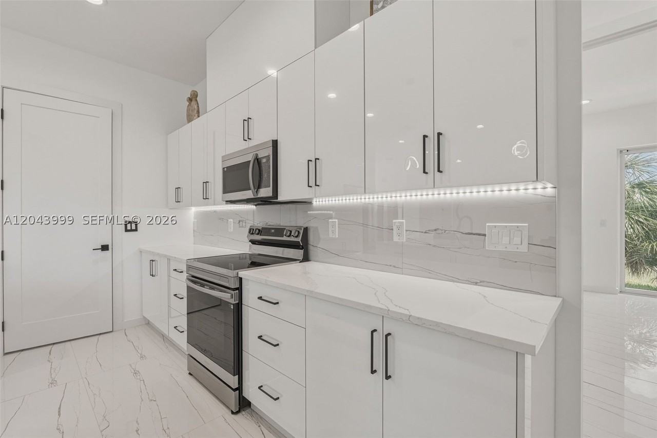 9343 Key West St #0 - Photo 5 of 48