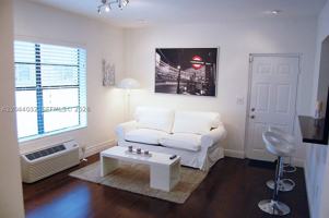 featured image of 934 Michigan Ave #105
