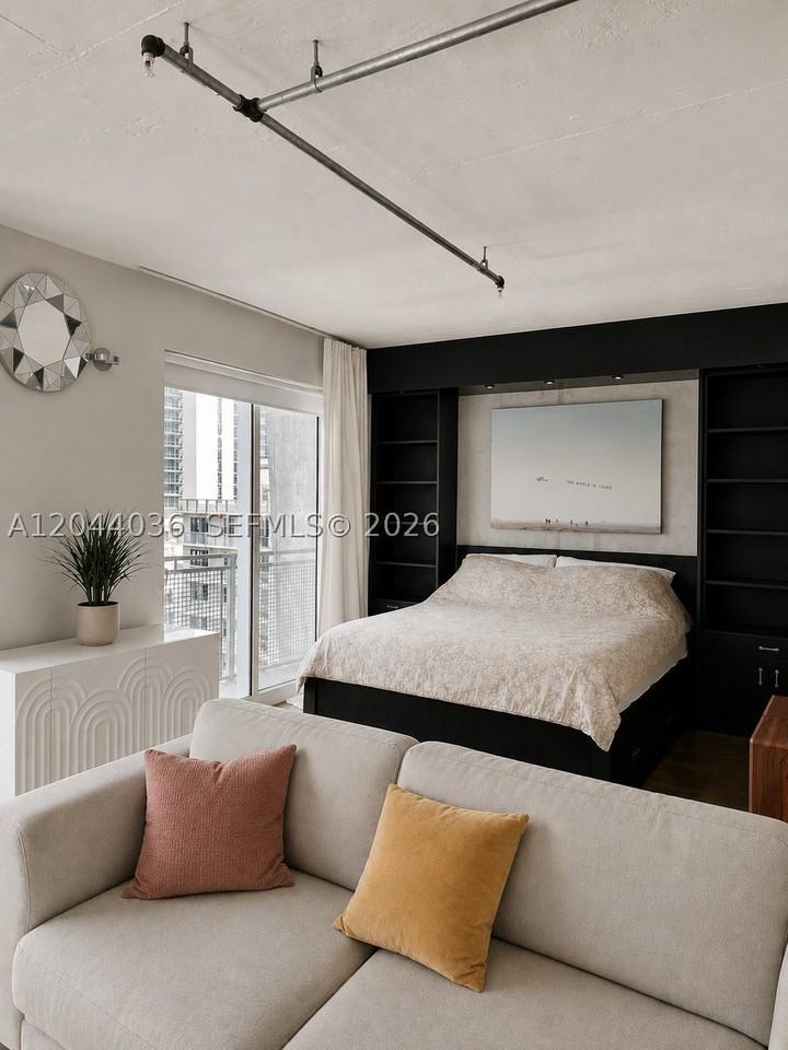 455 Ne 25th St #806 - Photo 2 of 23