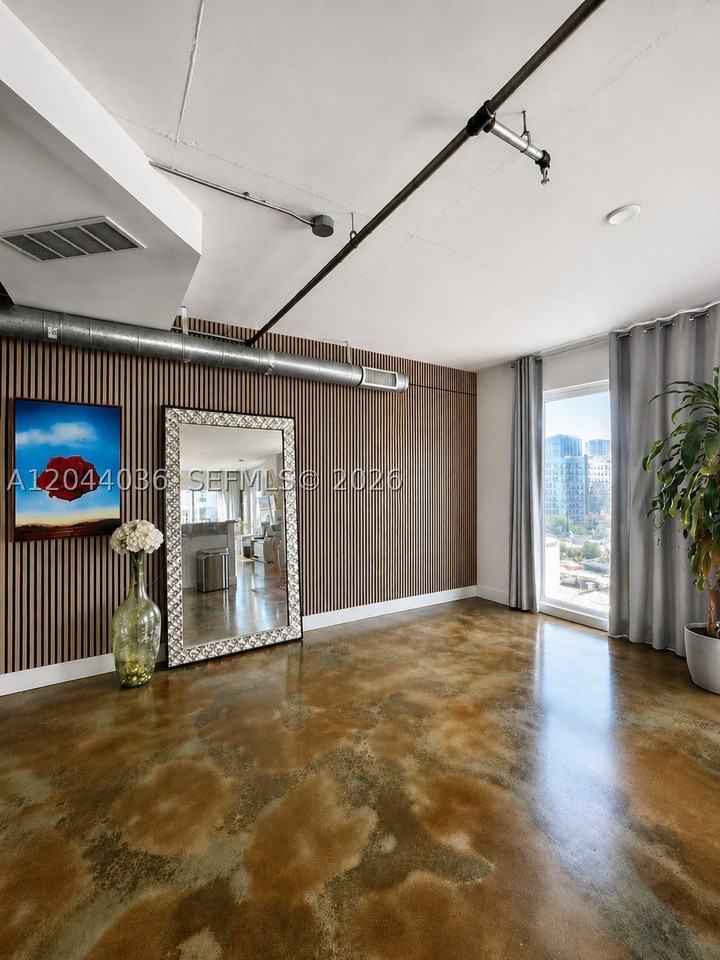 455 Ne 25th St #806 - Photo 6 of 23