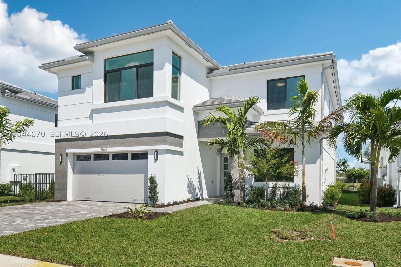 13075 Feathering Way - Photo 3 of 50
