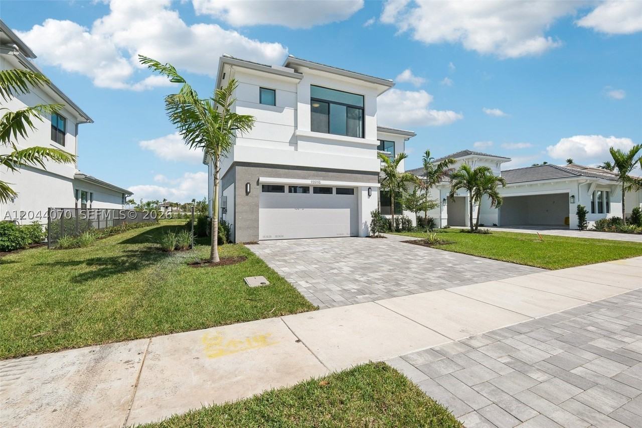 13075 Feathering Way - Photo 4 of 50