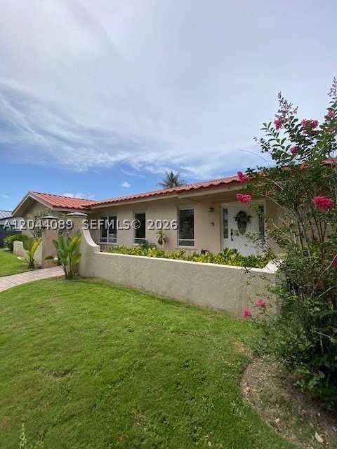 9760 Sw 128th St - Photo 3 of 38