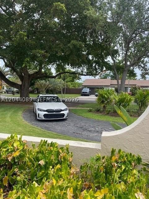 9760 Sw 128th St - Photo 5 of 38
