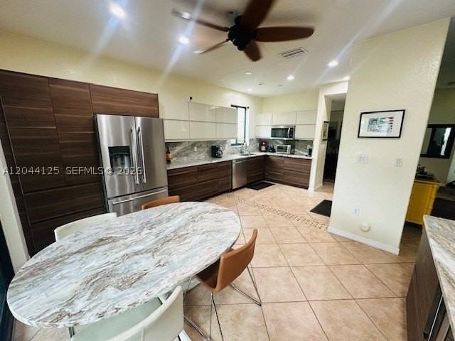 4318 Nw 113th Pl - Photo 7 of 19