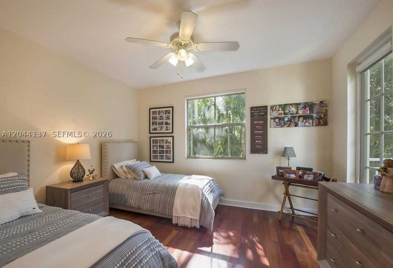 7622 Sw 102nd St #120 - Photo 5 of 12
