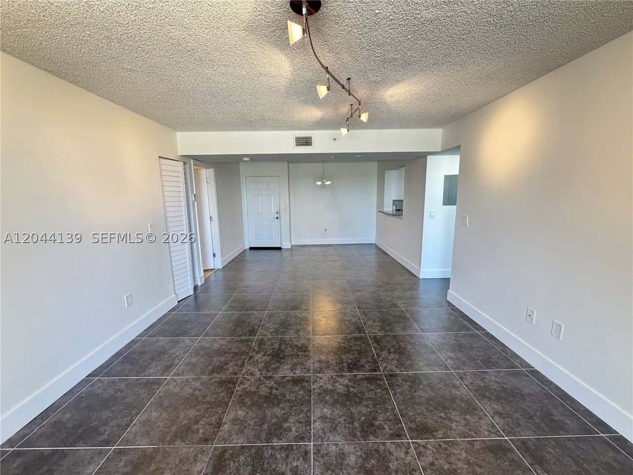 2711 Ocean Club Blvd #203 - Photo 5 of 28